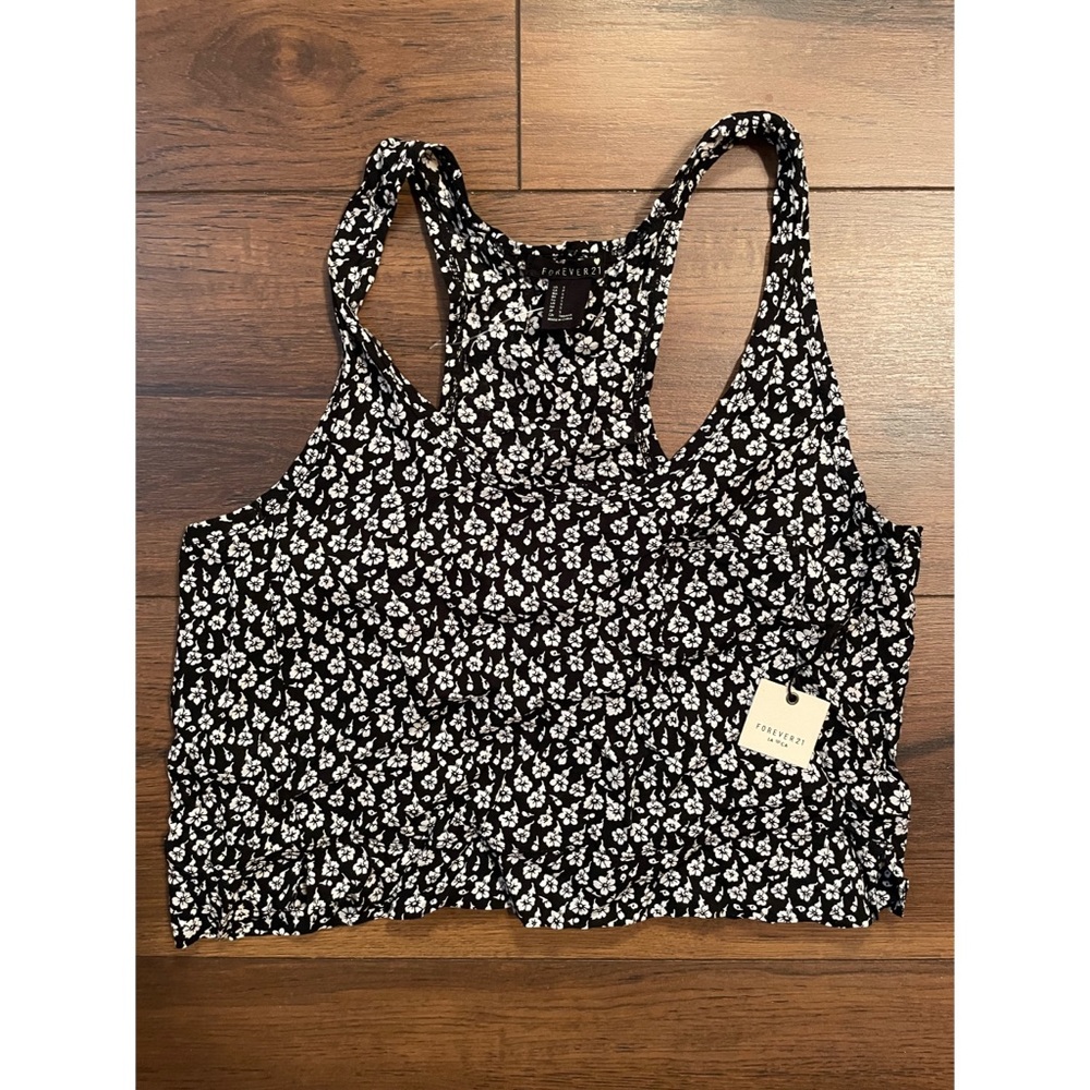 NWT Forever 21 Crop Top Pocket Tank
